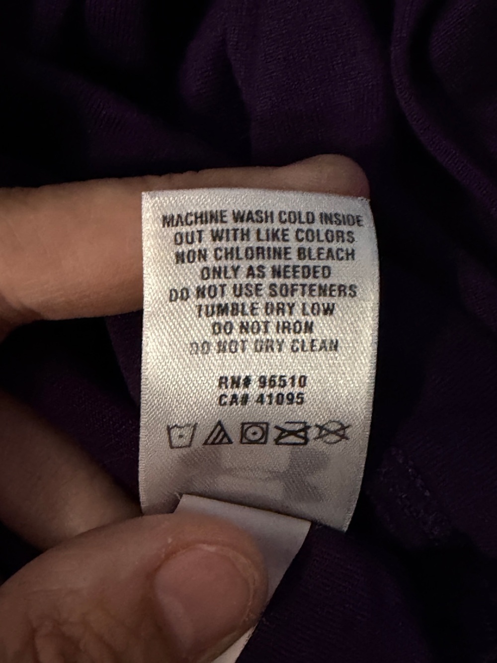 Under Armour Womens Semi Fitted Heat Gear Tee Size SM Purple Running Sporty Gym - Picture 8 of 9